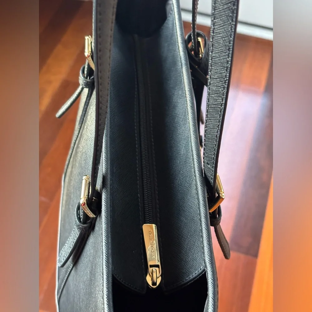 Michael Kors Black Leather Top-Zip Tote Bag - Picture 7 of 16